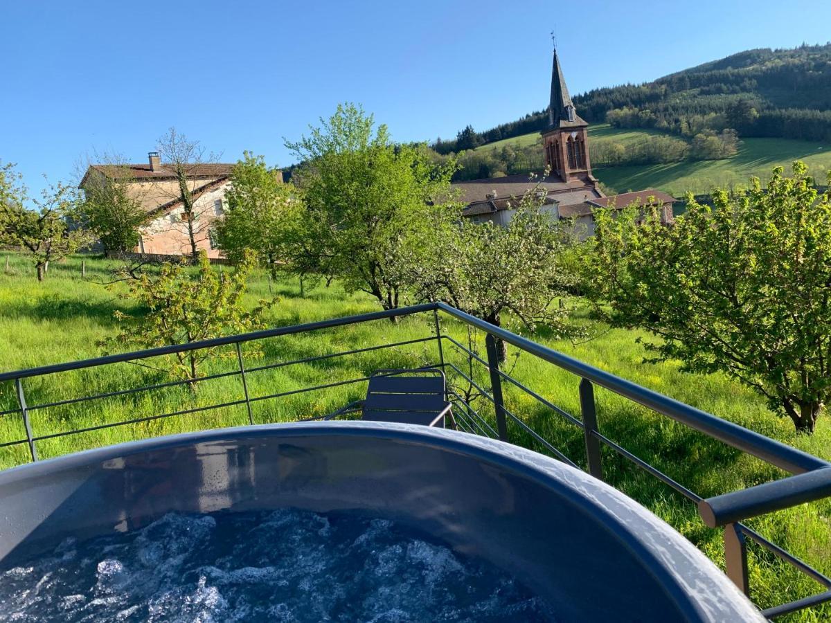 Domaine De La Rue De La Tour Bed & Breakfast Valsonne Eksteriør bilde